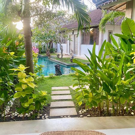 Damai Uluwatu Hotell Eksteriør bilde